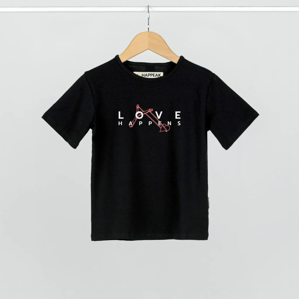 Kids T-shirt “Love happens” Clothing  - 4